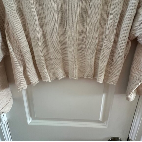 💥Sale💥Cotton On Cropped Knit Sweater - Picture 6 of 8